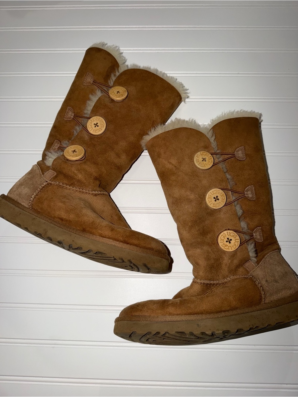 Ugg Bailey Button Triplet boots size 7
